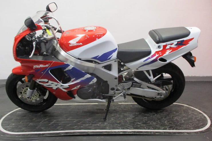 What 90s sportsbike for 5000 pounds_10