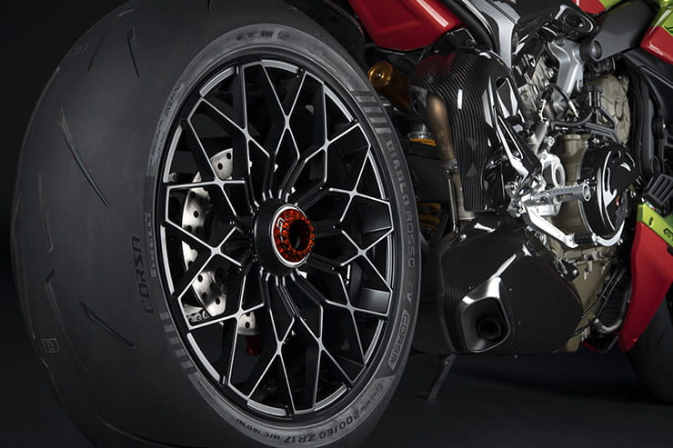 Ducati Streetfighter V4 Lamborghini STO Price Spec Details_055