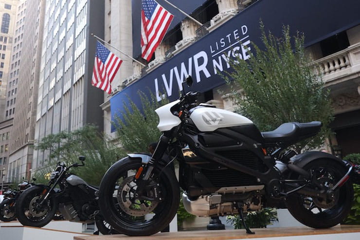 Harley-Davidson floats LiveWire on NY stock exchange_01