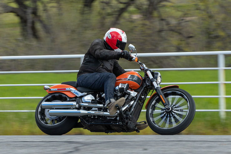 2023 Harley-Davidson Breakout 117 Review Details Price Spec_09