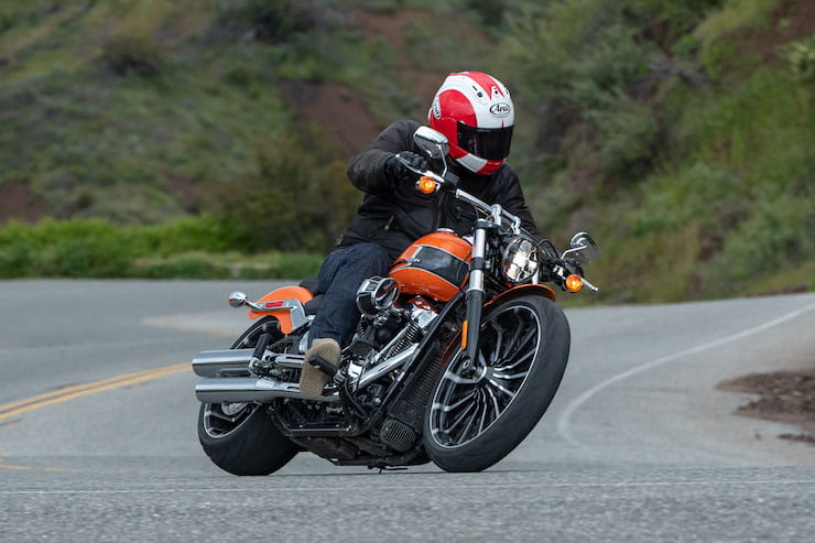 2023 Harley-Davidson Breakout 117 Review Details Price Spec_24