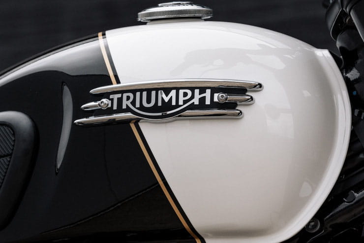 Triumph Bonneville T120 DGR Limited Edition_11