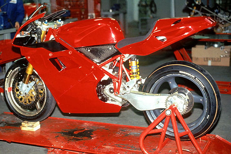 1994 Ducati 916 996 998 Review Used Price Spec_13