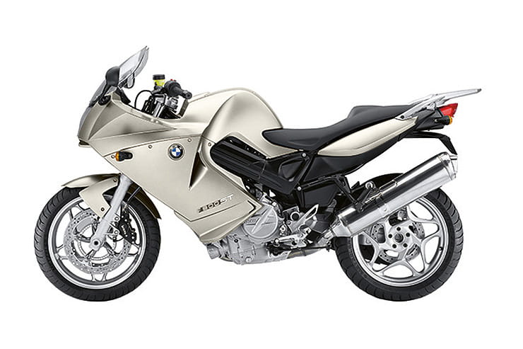 2006 BMW F800ST Review Used Price Spec_15
