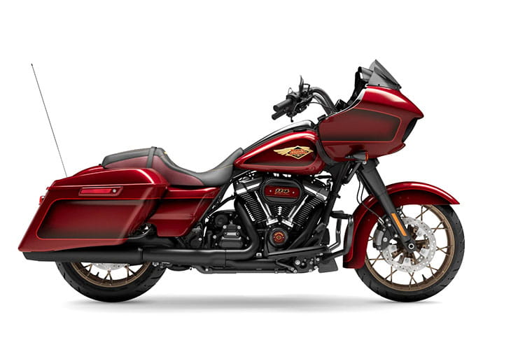 2023 Harley Davidson Road Glide Special Review Details Price Spec_05