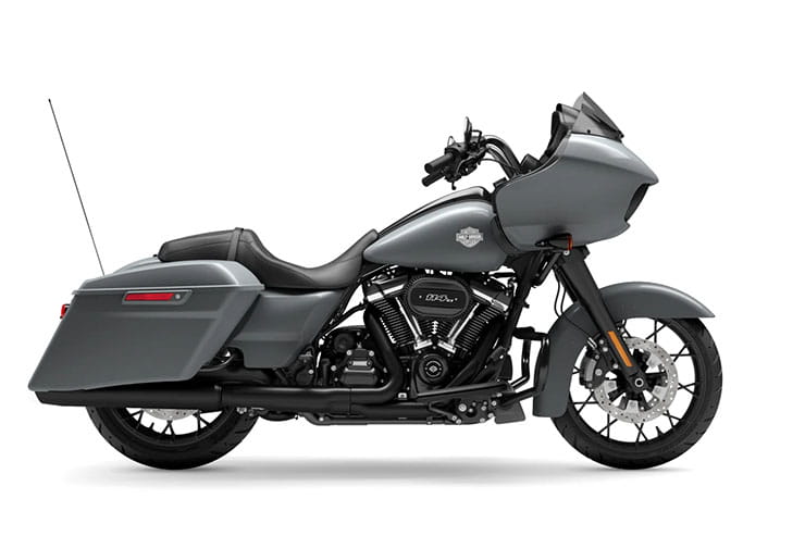 2023 Harley Davidson Road Glide Special Review Details Price Spec_07