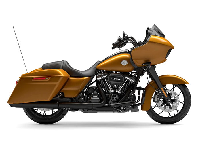 2023 Harley Davidson Road Glide Special Review Details Price Spec_08