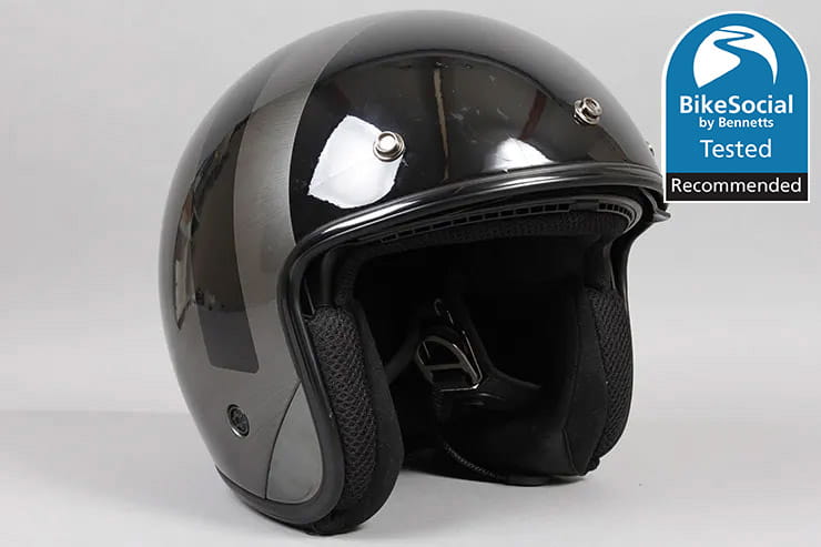 Best motorcycle helmet_17a