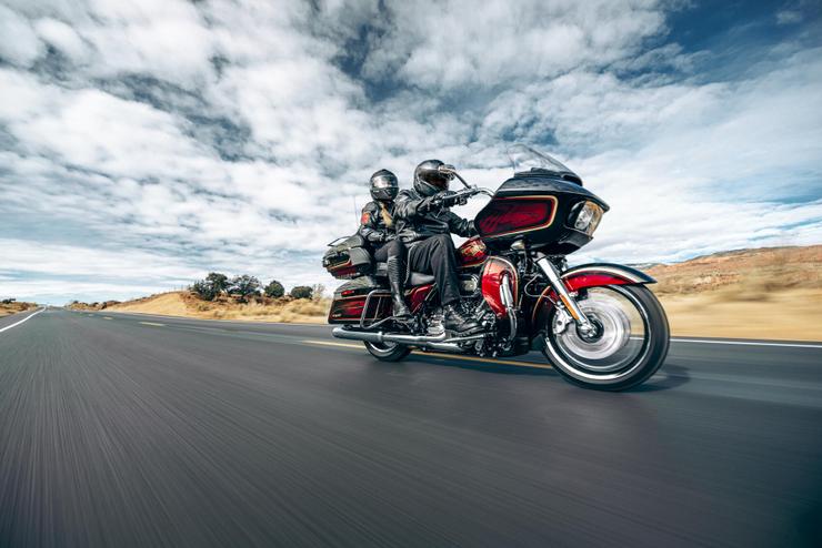 Harley-Davidson celebrates 120 years with seven Anniversary Models_05