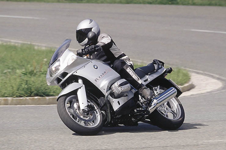 2001 BMW R1150RS Review Used Price Spec_04