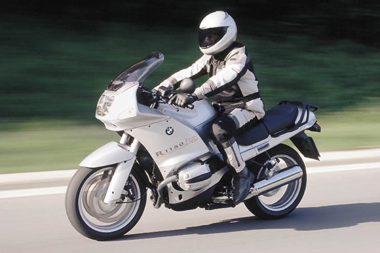 2001 BMW R1150RS Review Used Price Spec_06