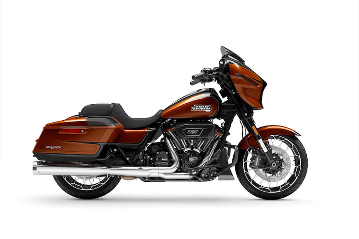 2023 Harley-Davidson CVO Street Glide Review Price Spec_04