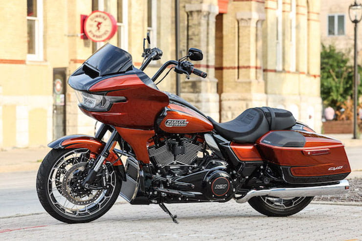 2023 Harley-Davidson CVO Roadglide 2023 Review Price Spec_03