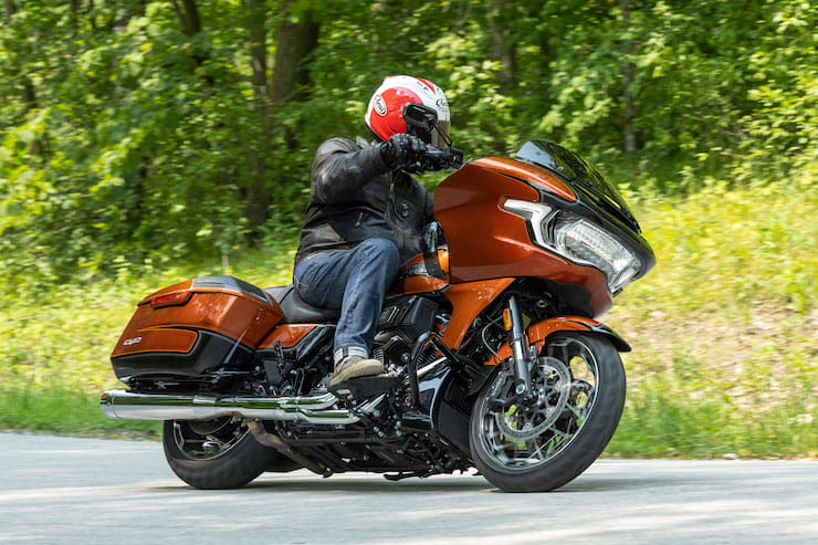 2023 Harley-Davidson CVO Roadglide 2023 Review Price Spec_24