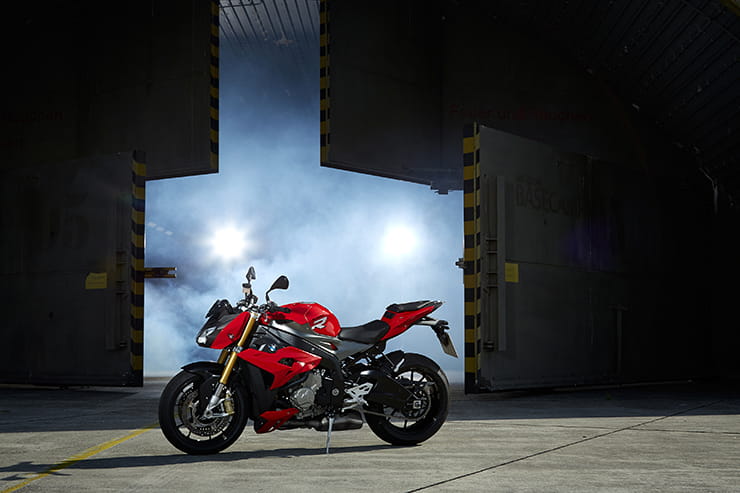 2014 BMW S 1000 R Review Used Price_18