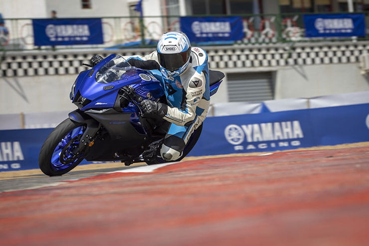 2023 Yamaha R125 Review Details Spec Price_127