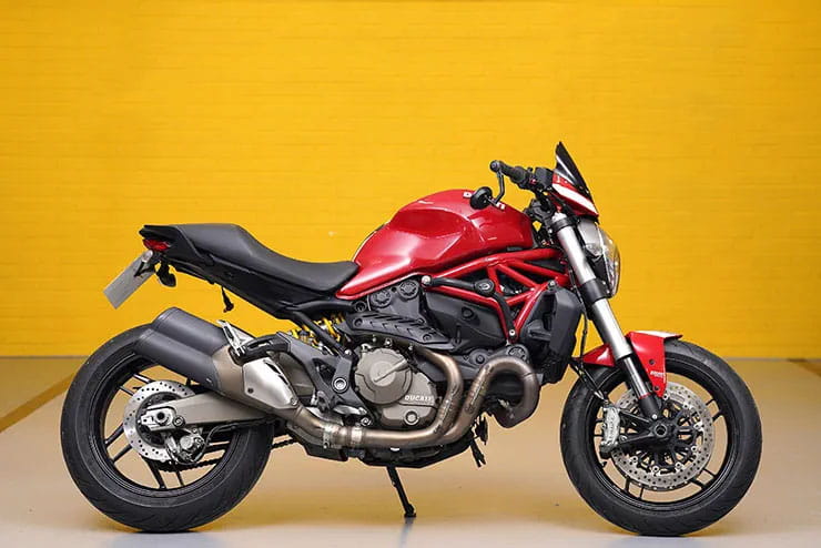 2014 Yamaha MT-09 Street Rally Review Used Price Spec_101
