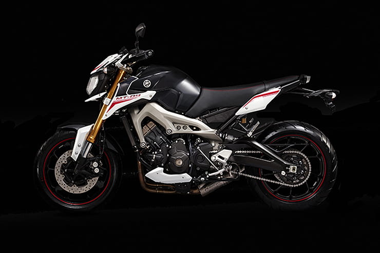 2014 Yamaha MT-09 Street Rally Review Used Price Spec_12