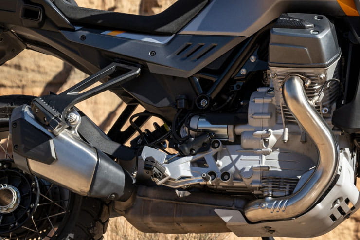 2024 Moto Guzzi Stelvio Review Details Price Spec_08