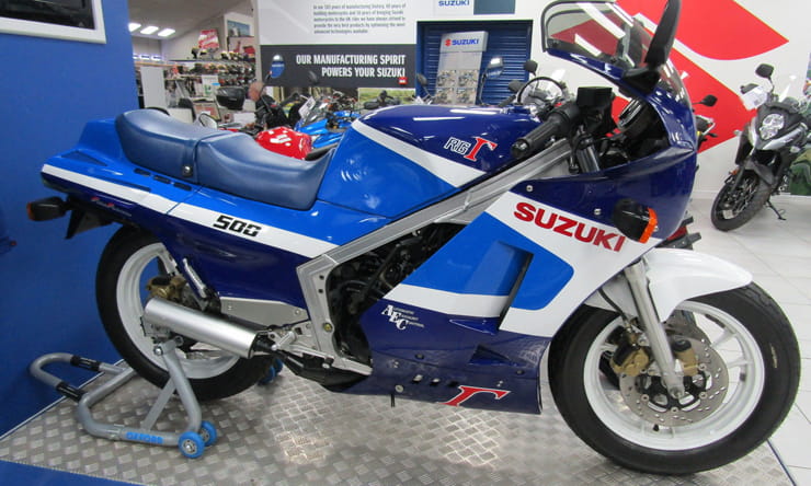 SUZUKI RG500 NEW 1987