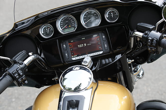 The impressive instrument display on the 2017 Harley Davidson Ultra Limited