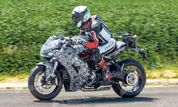 Camouflaged 939 Supersport from Ducati, ready for 2017 