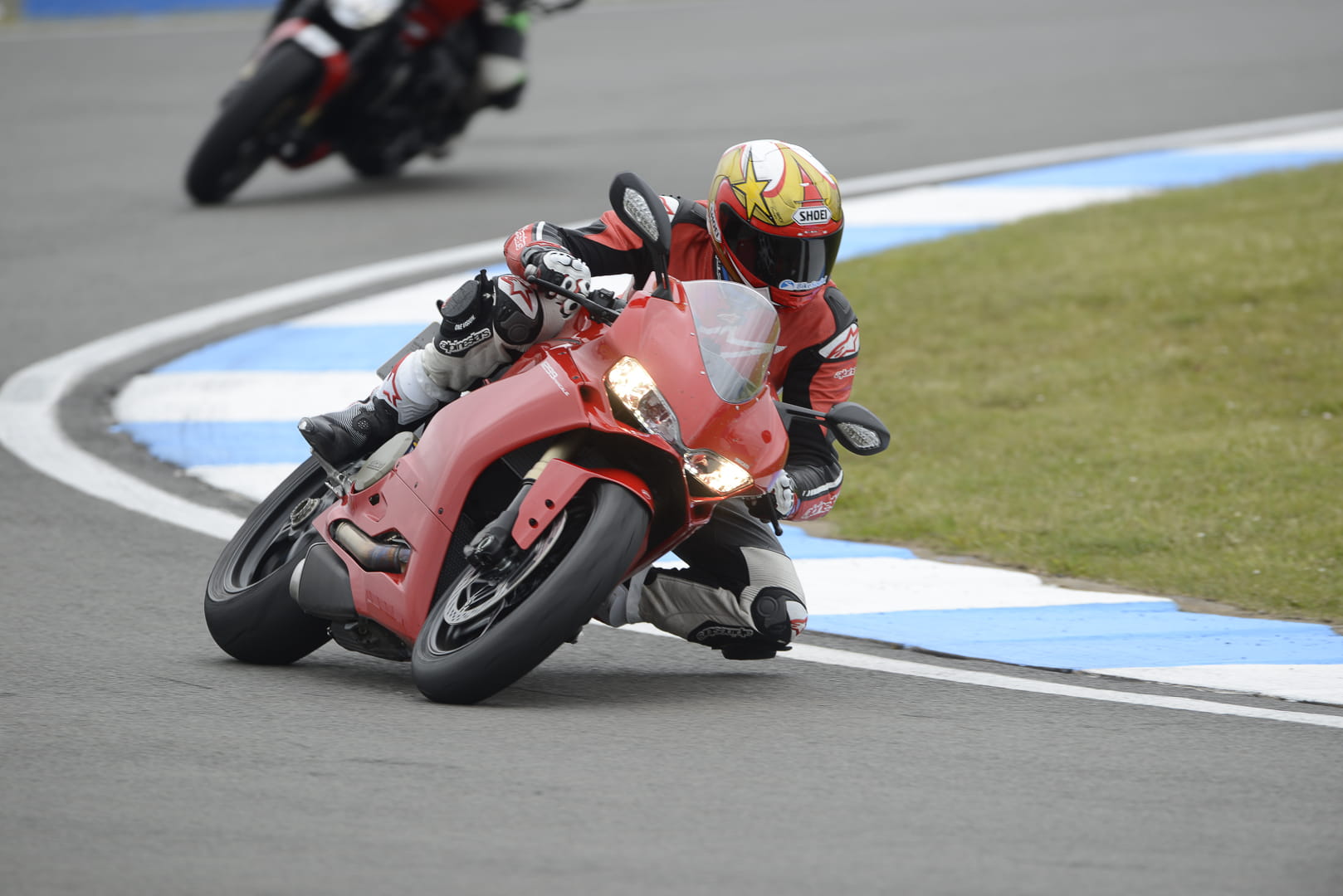 The Ducati gets some grip at Goddards with Potski on-board