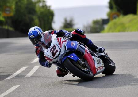 Ex-factory Honda rider Keith Amor will be on board a Manx Norton at the Classic TT in 2014