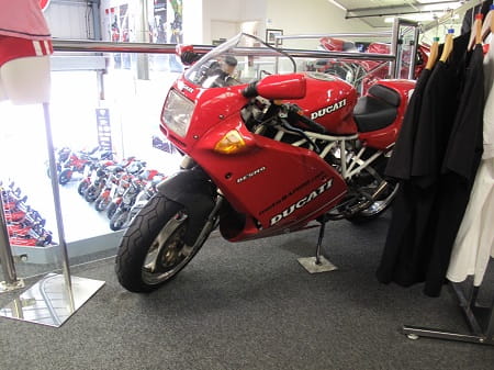 Nice 900SS Superlight at Moto Rapido. It was bought for owner Wilf by his wife.
