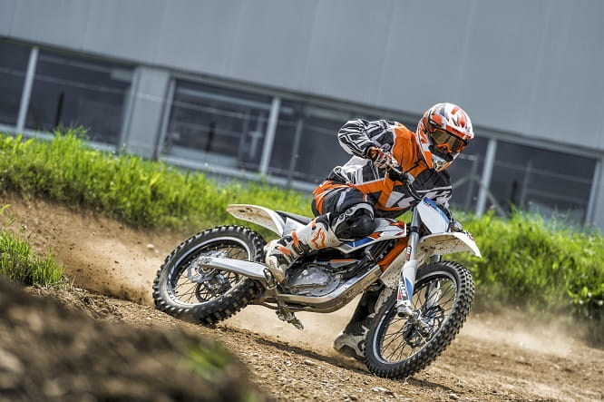 Freeride E-SX at home on the dirt