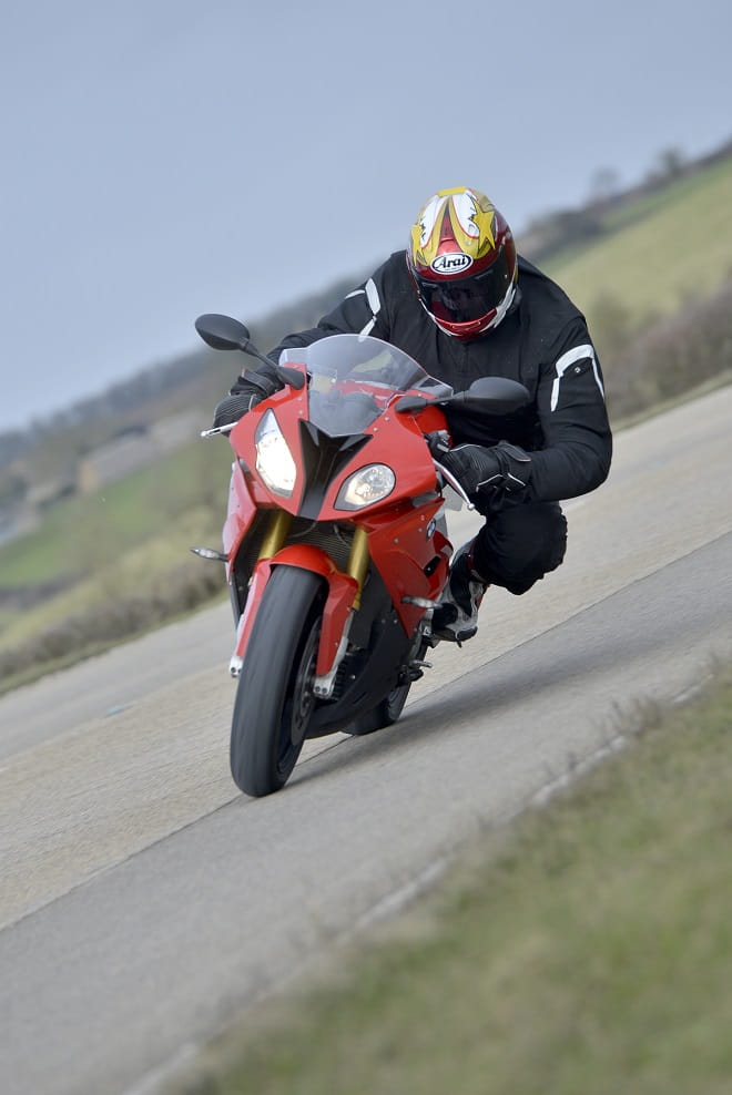 Slow-speed, high-speed, side wind, knee in or knee out, the 2015 S1000RR will make an average rider great.