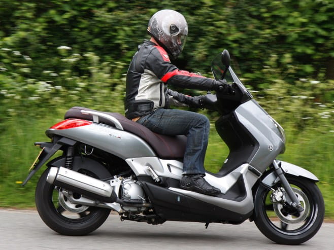 21bhp and 15ft-lbs of torque gives a top speed of over 75mph