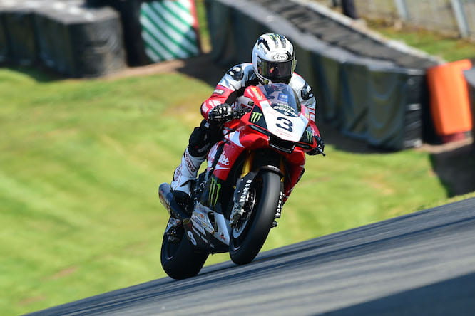 Michael Dunlop on the Milwaukee R1 at Oulton Park