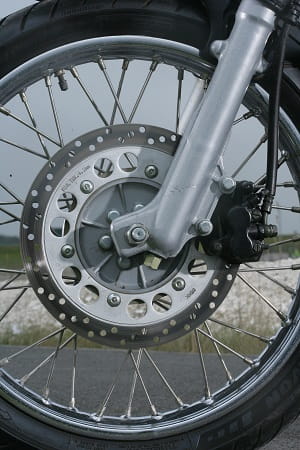280mm disc on the front with telescopic forks