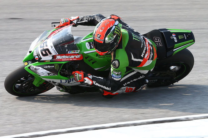 Sykes took pole from Rea