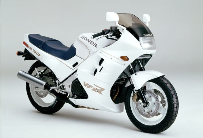 1986 and Honda bring out a sports tourer in the VFR750F