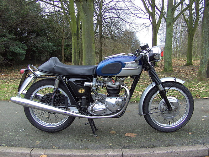 The Thruxton took its name from the T120's victory at the 1962 Thruxton 500