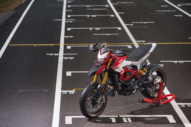 Hypermotard SP in its natural environment, tearing up da racetrack.