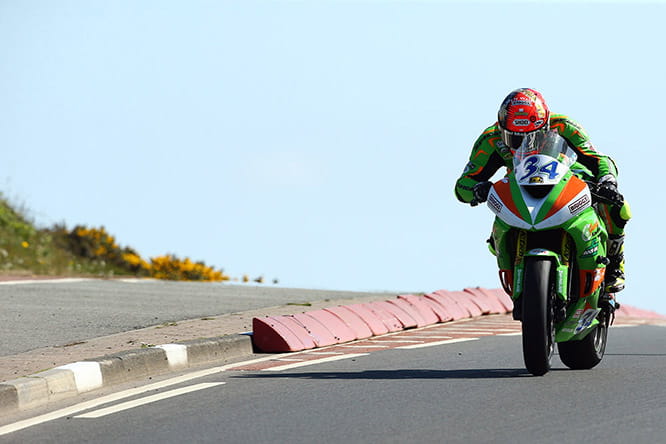 Seeley en route to victory in the supersport race