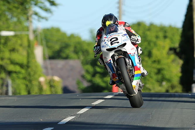 Bruce Anstey during Wednesday practice on the Honda RC213V-S