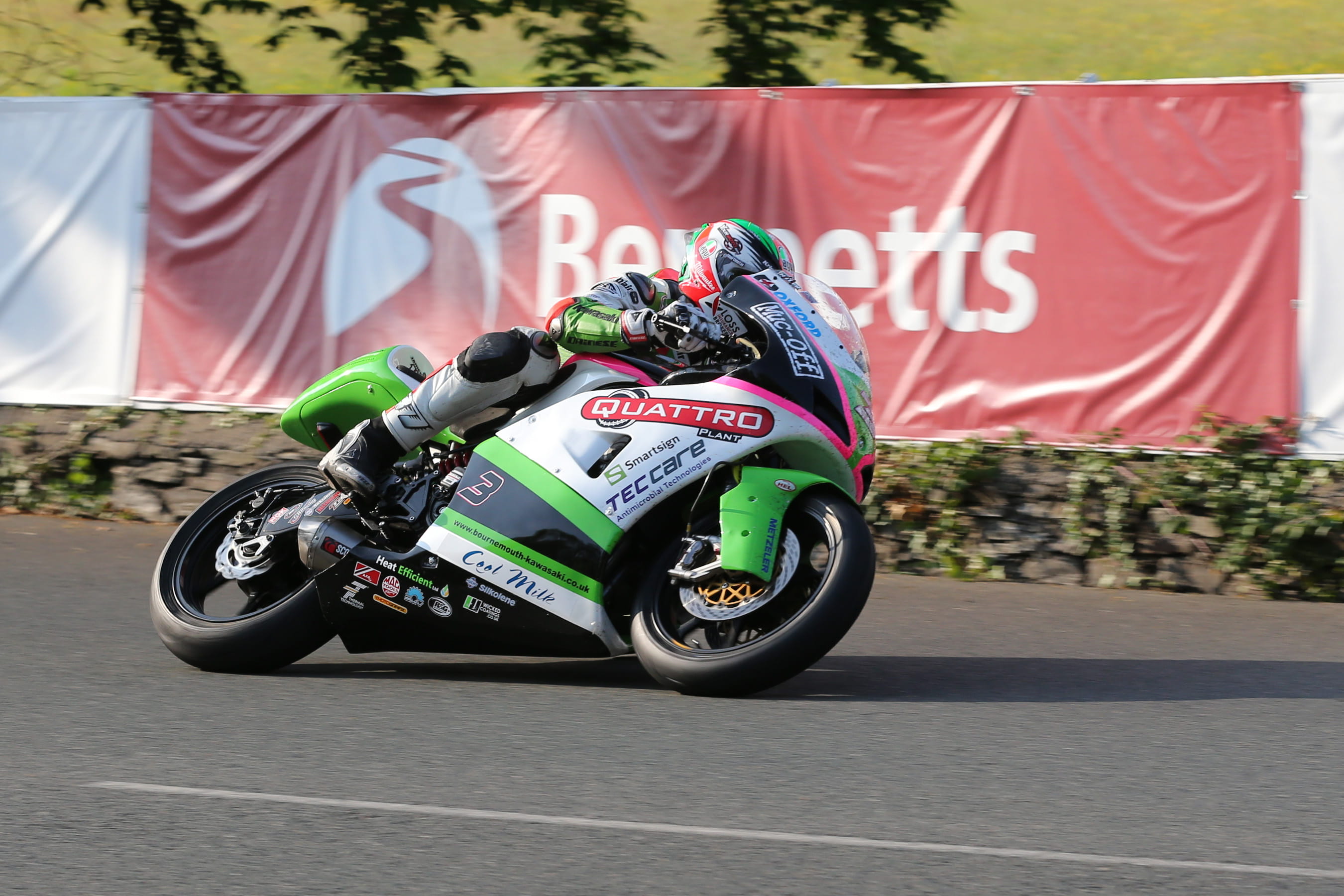 Hillier led early on